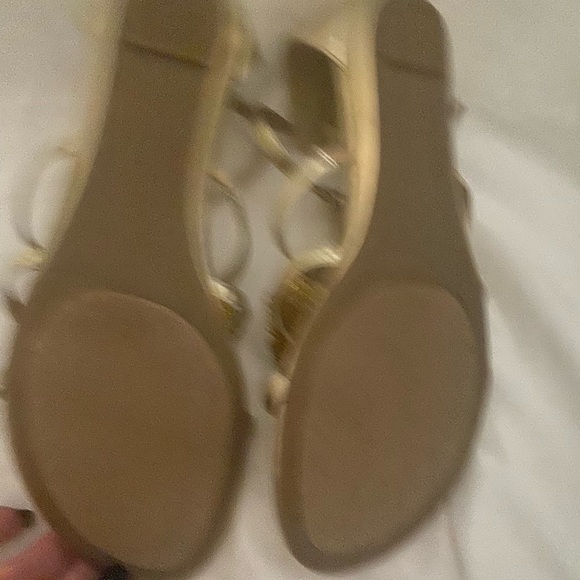 Gold gladiator sandals - Picture 4 of 4